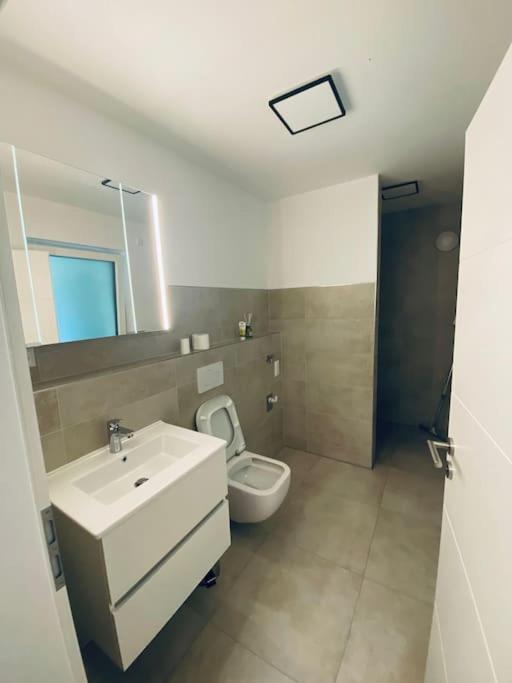 Doreyhome P5 - Zentrale Apartment Fuer 5 Pers Nahe Der Altstadt - Parkplatz - Wlan Passau Exterior photo